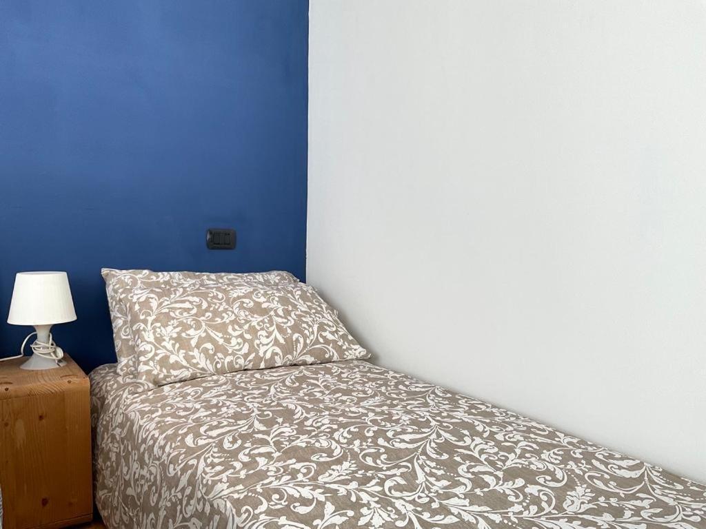 Your Apartments In Navigli District Milan Bagian luar foto