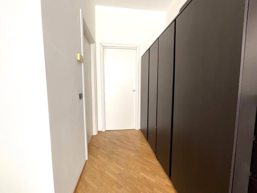 Your Apartments In Navigli District Milan Bagian luar foto