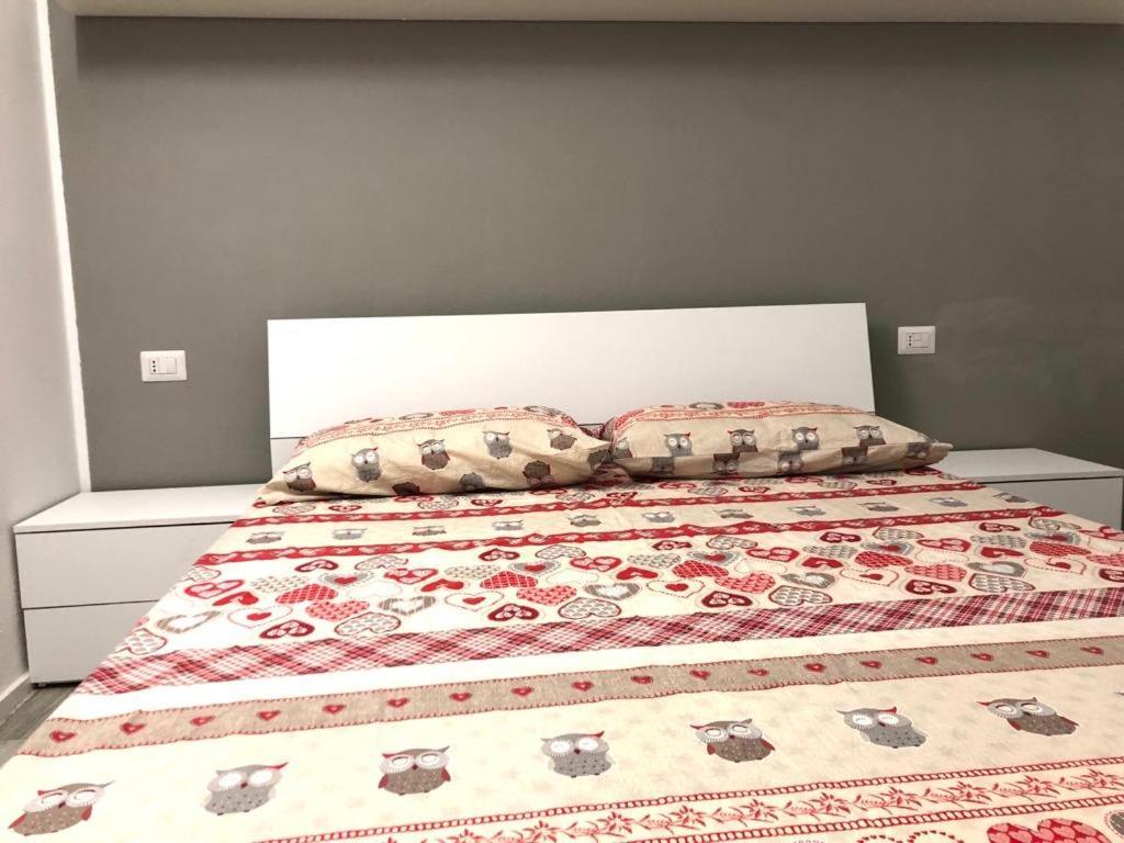 Your Apartments In Navigli District Milan Bagian luar foto